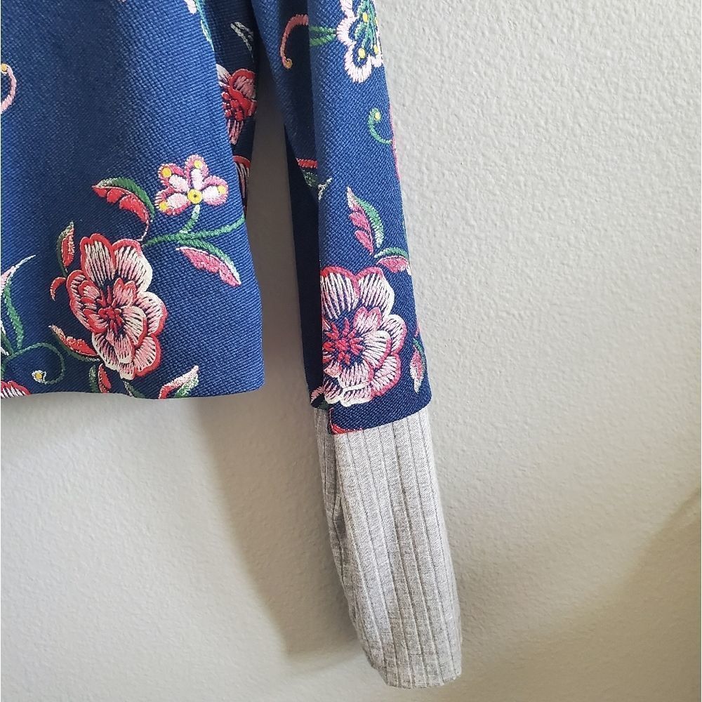 NWT BCBGeneration floral jacket - Picture 4 of 6
